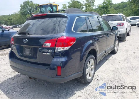 2013 Subaru Outback 2.5I Premium z USA, uszkodzony, nr VIN 4S4BRBCC5D3300956